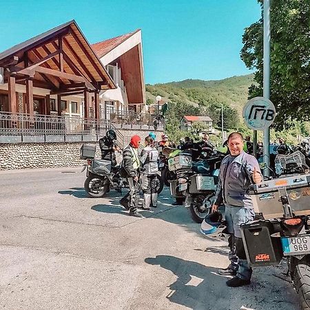 Hotel Djokovic Savnik Luaran gambar